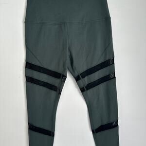 Zella women’s medium green/black leggings